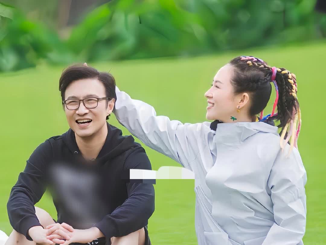 终于搞明白了章子怡为什么会看上汪峰了？不是因为他有才华，而是他太