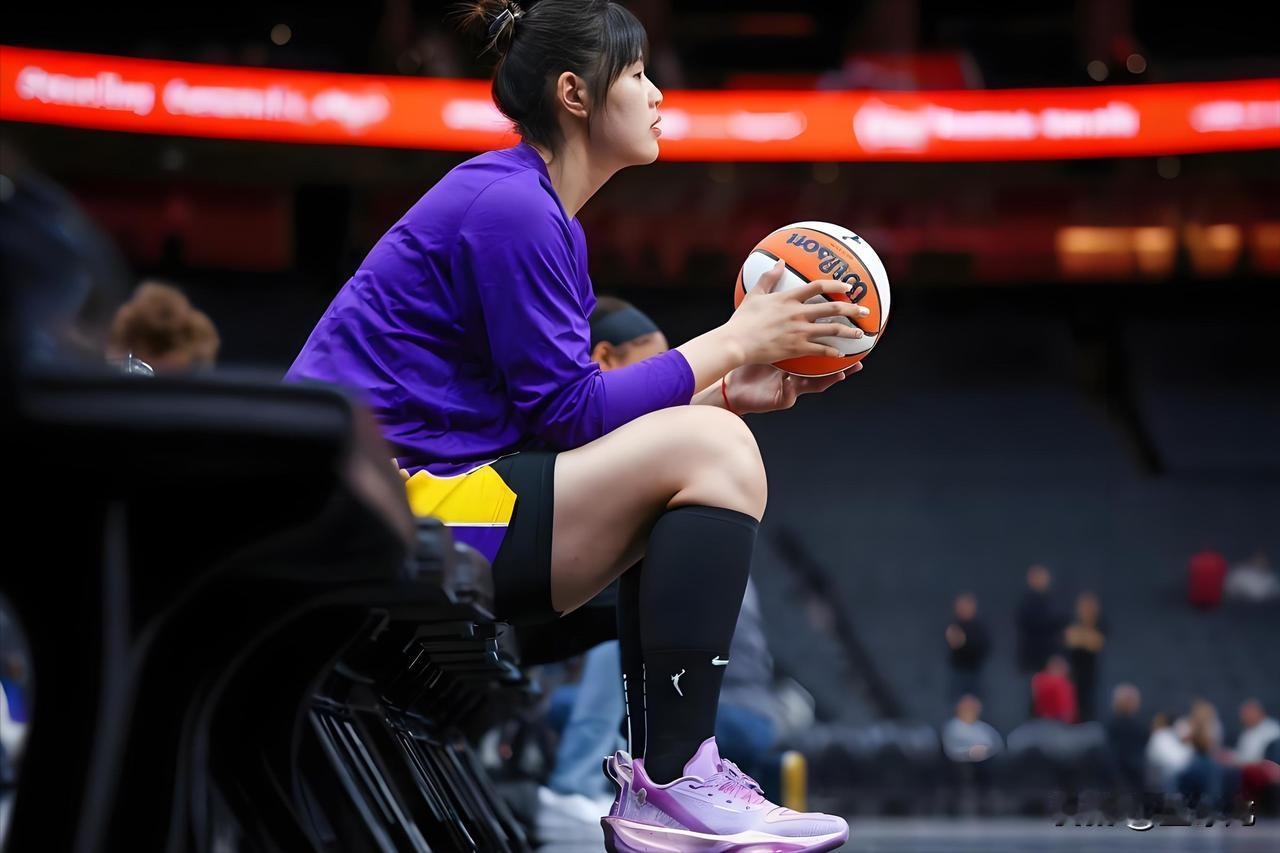 理解她们！从李月汝眼前的境遇，再看李梦、韩旭为什么不再打ＷＮＢＡ。今天风暴主