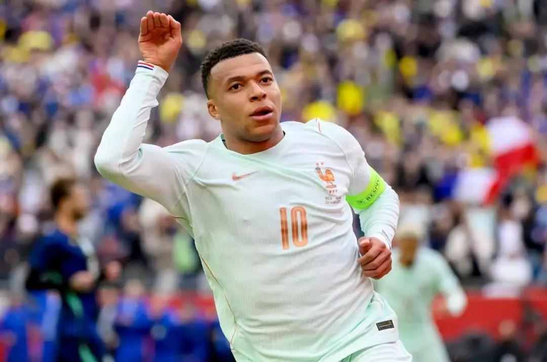 【巴西表现令人失望，友谊赛不敌法国】内马尔还在等待安切洛蒂召唤，自有主见的安帅，