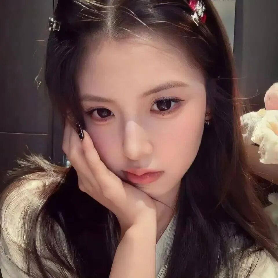 𝗪𝗲𝗖𝗵𝗮𝘁｜女生头像｜氛围感｜高清无水印｜热门头像｜可爱｜高