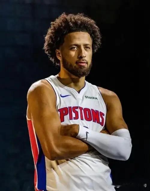 坎宁安一战比肩科比，乔丹，刷新多项记录小伙子前途不可限量在活塞137-137