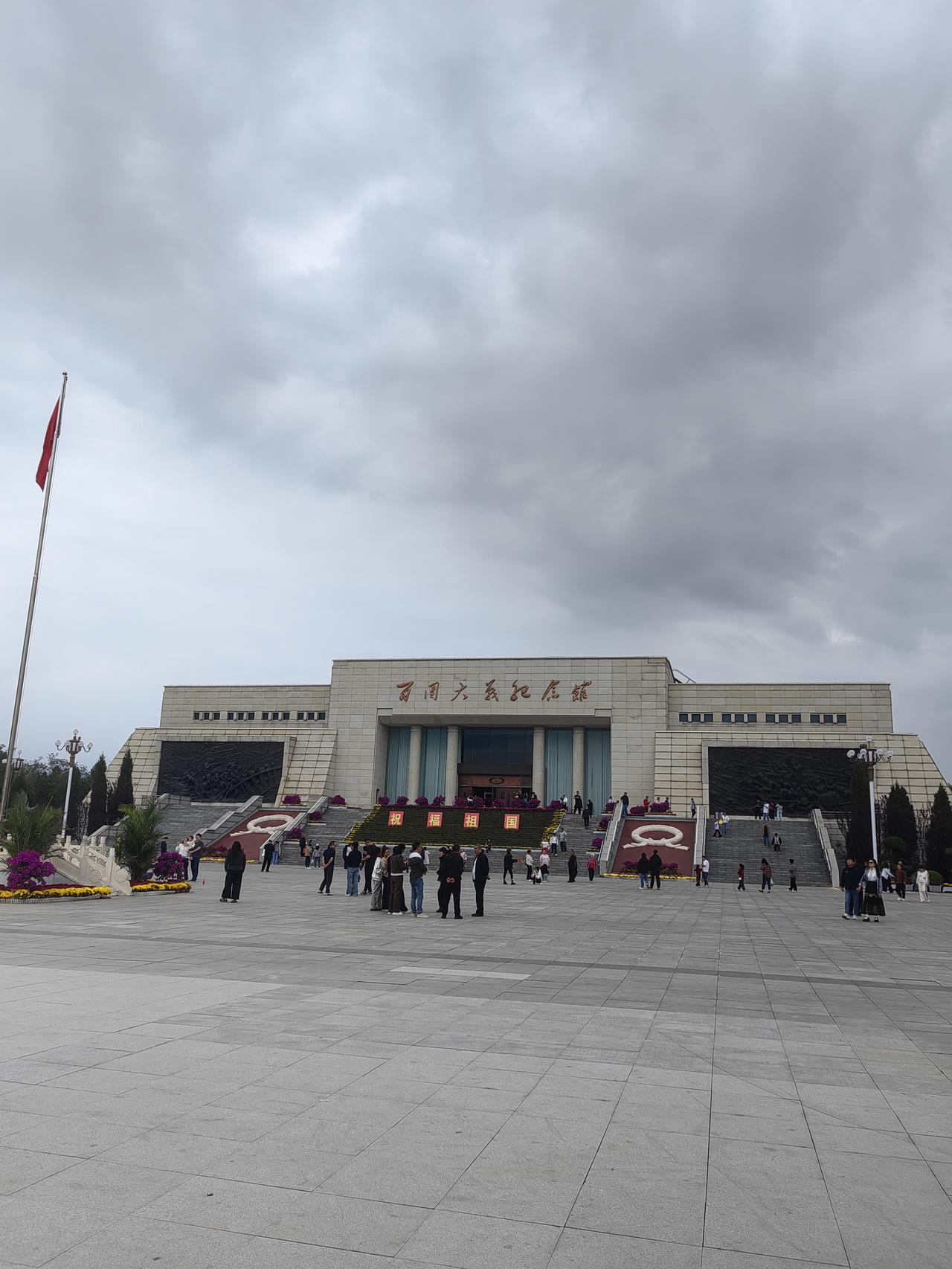 景区外的一声呼喊，揭开了黄河壶口瀑布景观背后利益链条的丑恶嘴脸，让众多慕名而来的