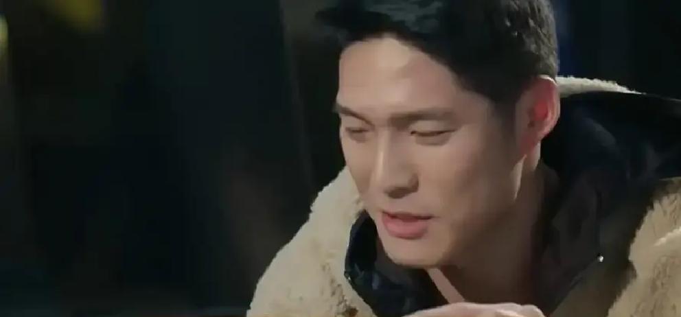 36岁，他躲去西班牙卖红酒没团队没热搜，吴永恩在巴塞罗那港口租了间仓库，一