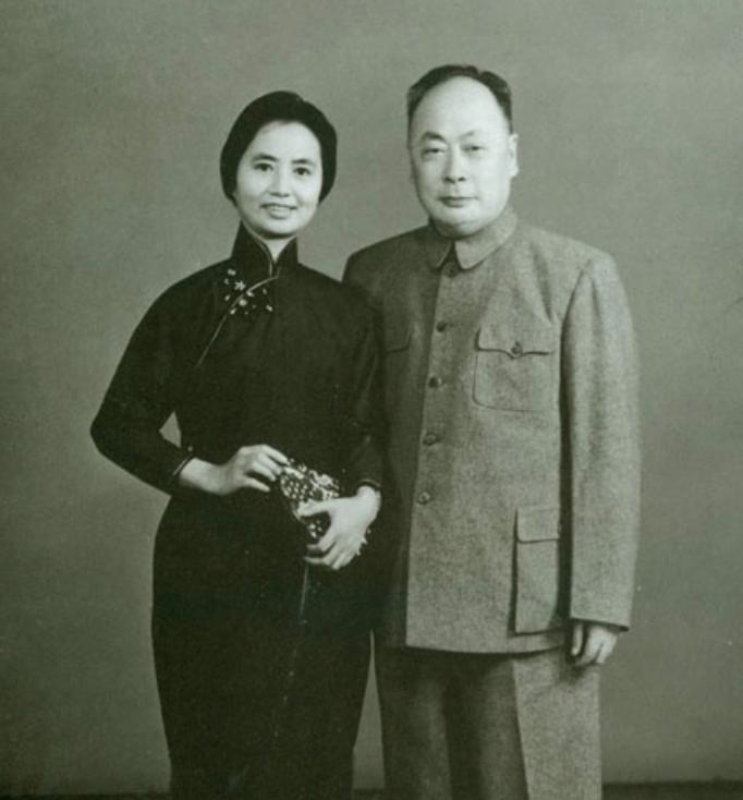 1971年，身患癌症的陈毅看望朱德：这次是周总理叫我来看看你们的“老总，周总理