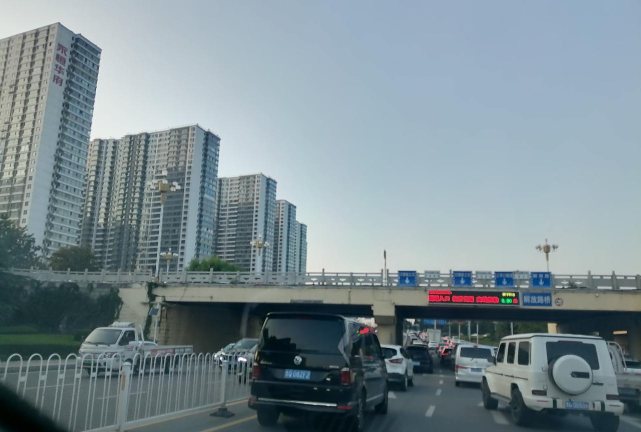 为什么网上总是有人对临沂的发展存有嫉妒之心呢？30年以前，临沂的穷在山东是出了
