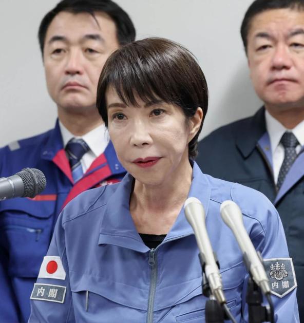 高市早苗开口了！用日语、英语、中文，同步向中国致哀！日本那位一向对中国态度强