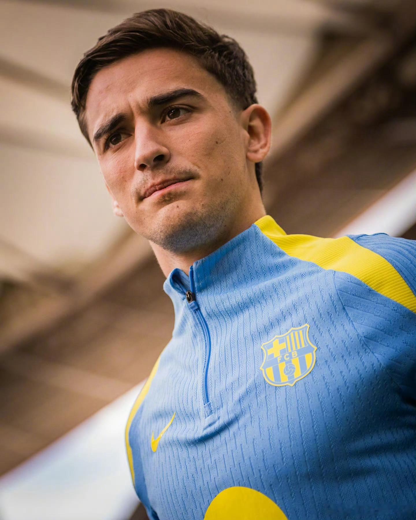 马竞vs巴萨前瞻：马竞两球优势不算稳，德容回归提升巴萨战力北京时间4月15日凌晨