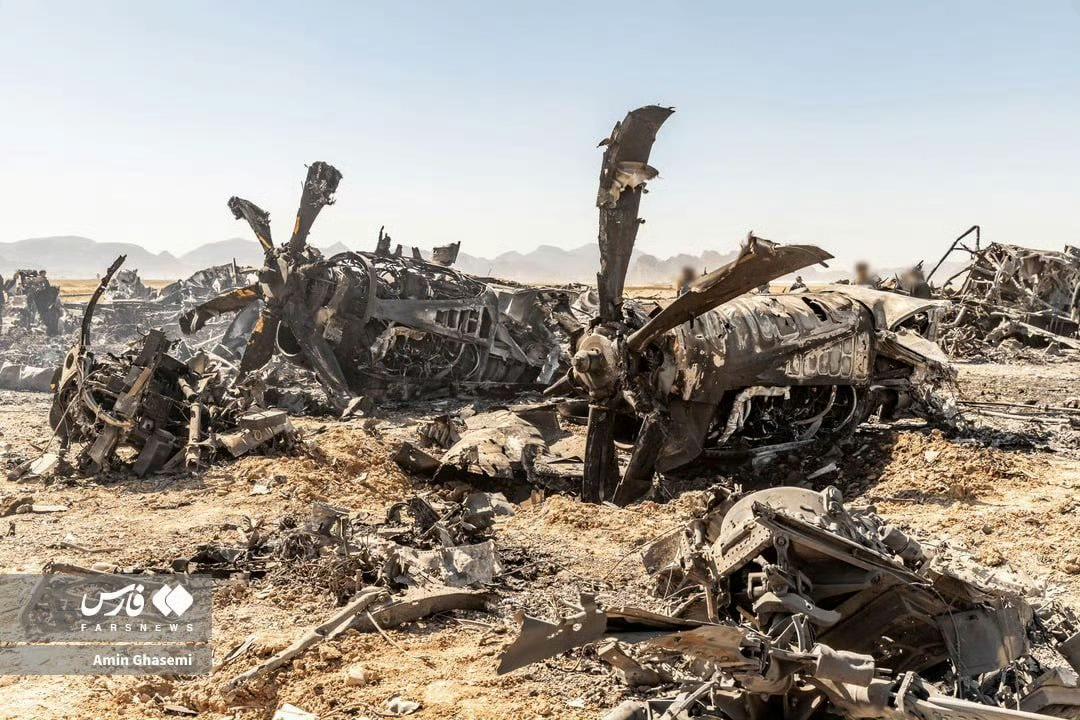 美军在营救行动中的伤亡人数，现在有很多版本。有阵亡17人的说法，还有阵亡6人的说