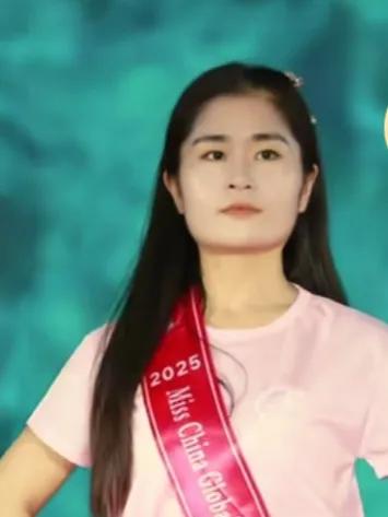 争议拉满！辽宁选美冠军张倩被群嘲，你觉得冤不冤？“这也能当选美冠军？”近期，