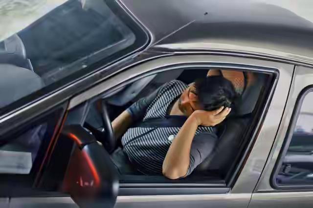 八小时限工令给网约车司机带来什么公安部6月1日将落地的《机动车驾驶人疲劳驾驶认