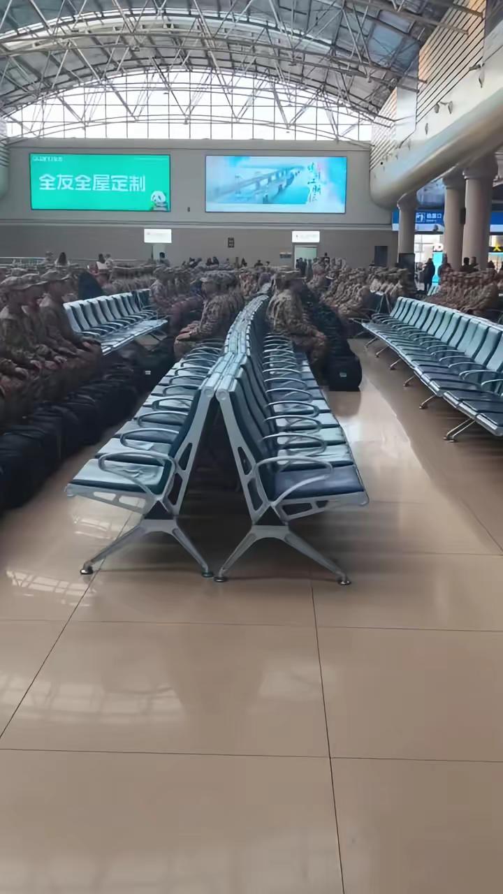 致敬兵哥哥最可爱的人