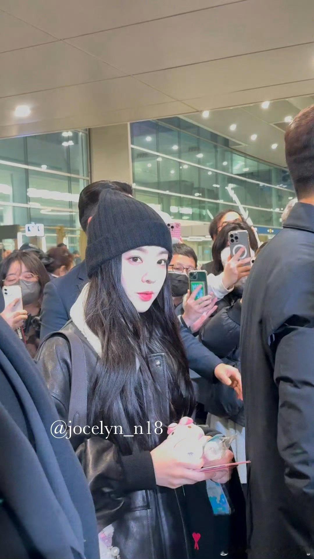 这是我看过曝光照最美的人…📸