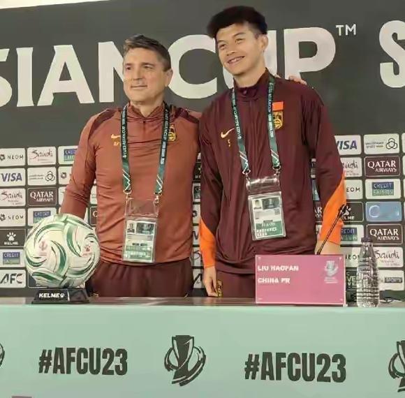 越南U23主教练金相植发布会表示“将超越极限去比赛，上次才1比0战胜了中国队，希