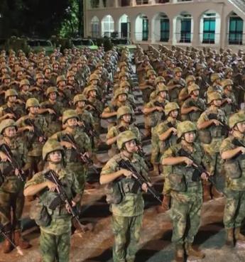 假如台湾真的统一了，大陆会派多少部队过去驻守呢？都在拿香港模式做参照？真等到两岸