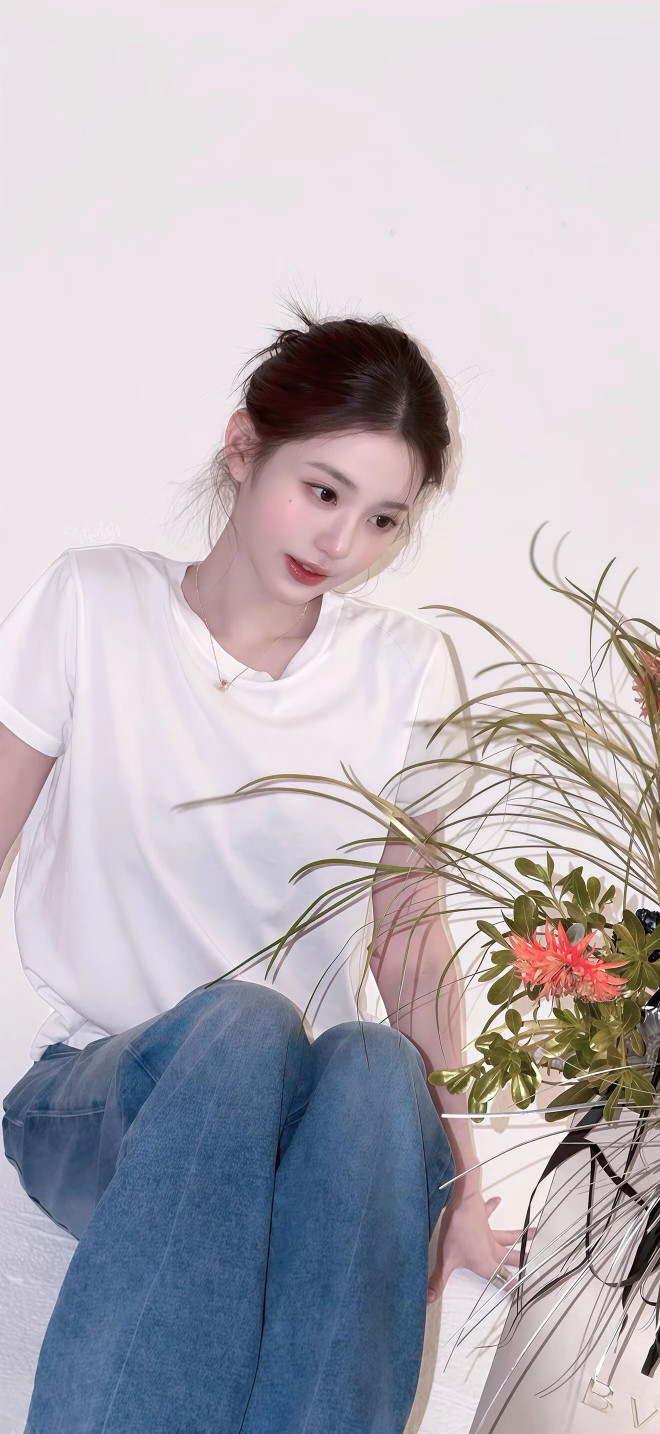 𝙬𝙖𝙡𝙡𝙥𝙖𝙥𝙚𝙧｜张元英壁纸全屏壁纸｜爱豆壁纸｜无水印｜张