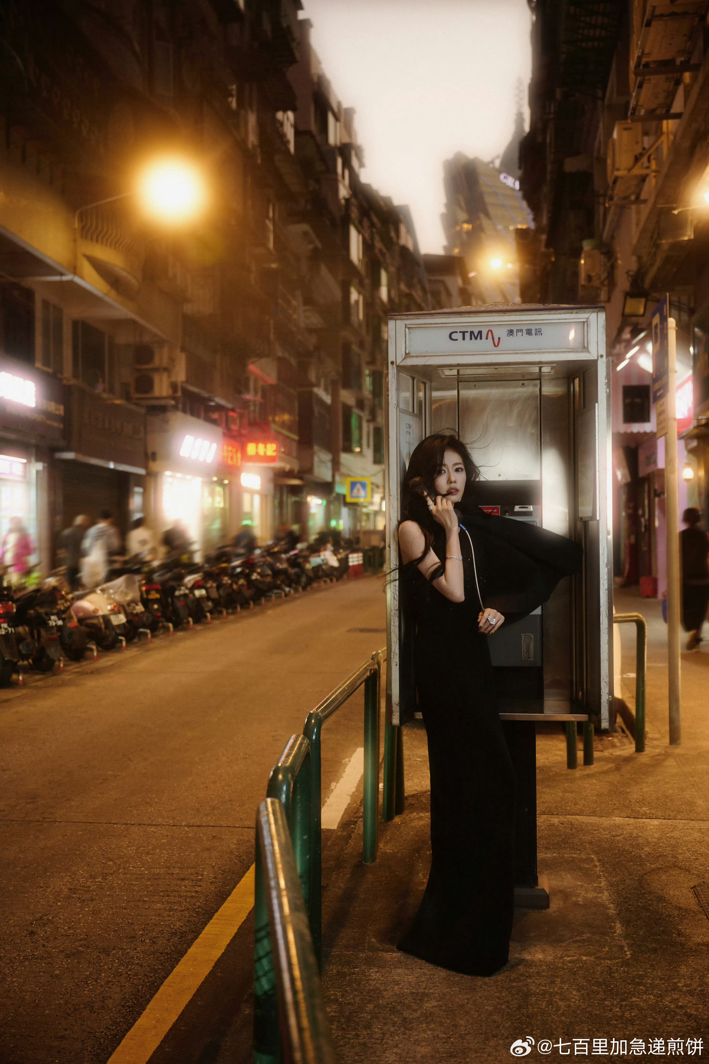 白鹿尖叫之夜出图了，这次造型不错拍的也不错