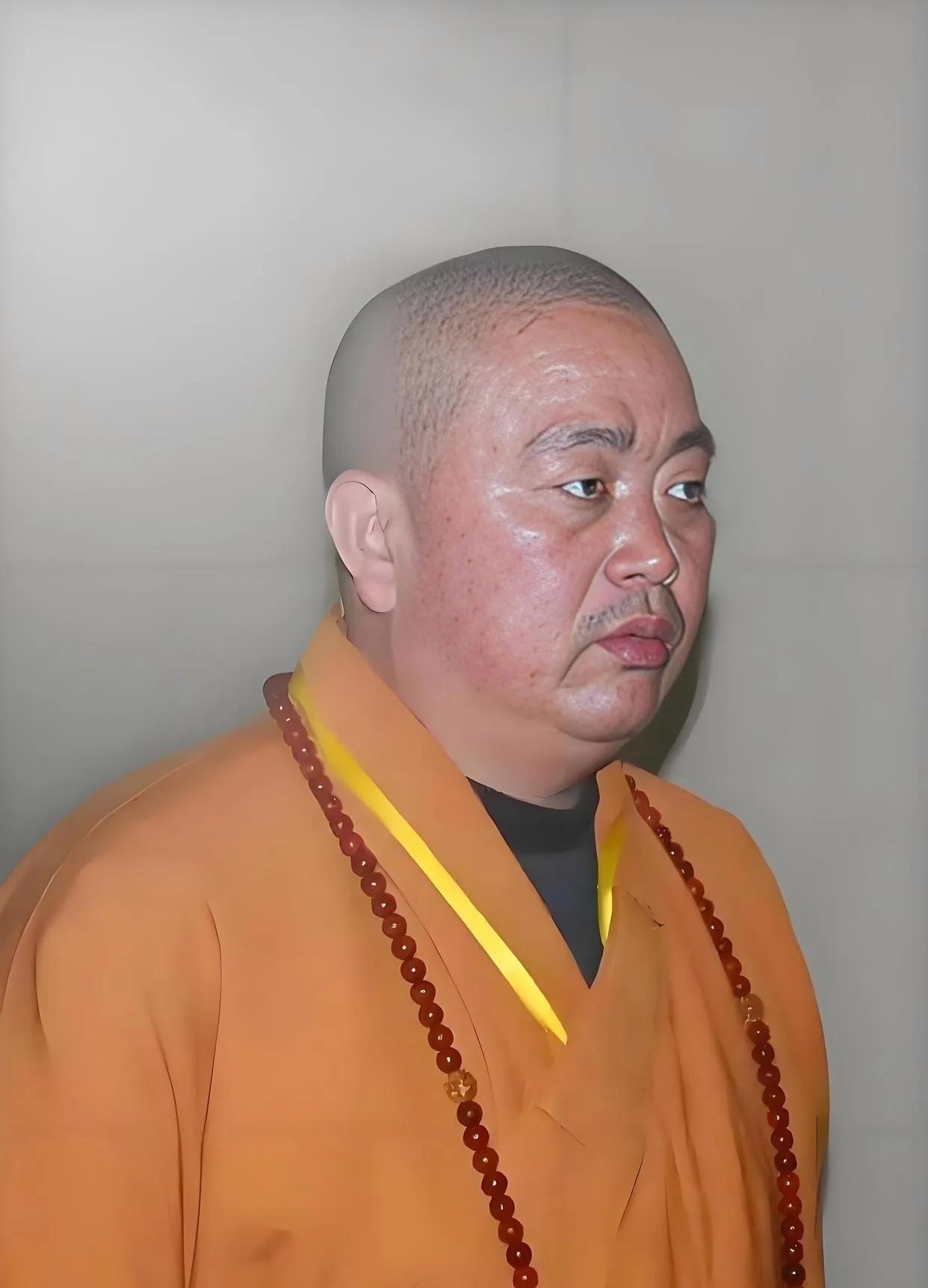 释永信很难活着走出监狱大门，不是因为他判的时间长，而是因为他年龄大了。5月底