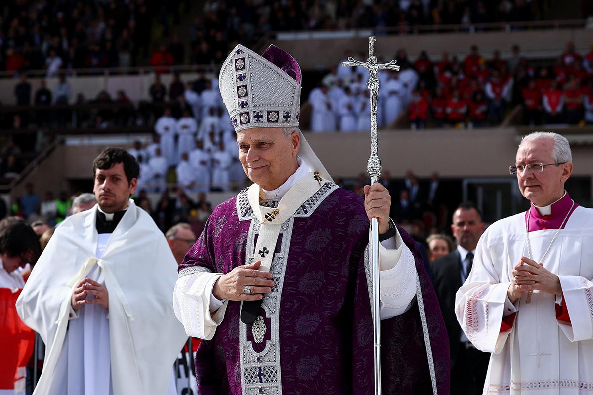 教皇利奥十四世在周日举行的棕枝主日弥撒上发表讲话，强烈驳斥了任何试图利用上帝之名