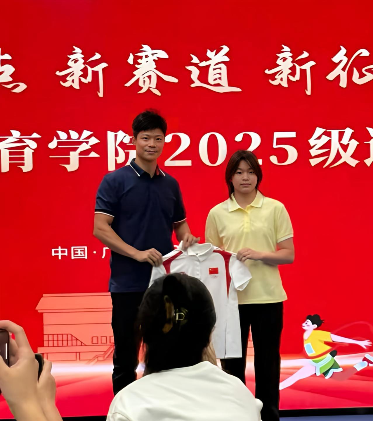 我终于懂了为什么全红婵变胖了，不是因为偷吃零食，也不是因为训练偷懒，而是她拼