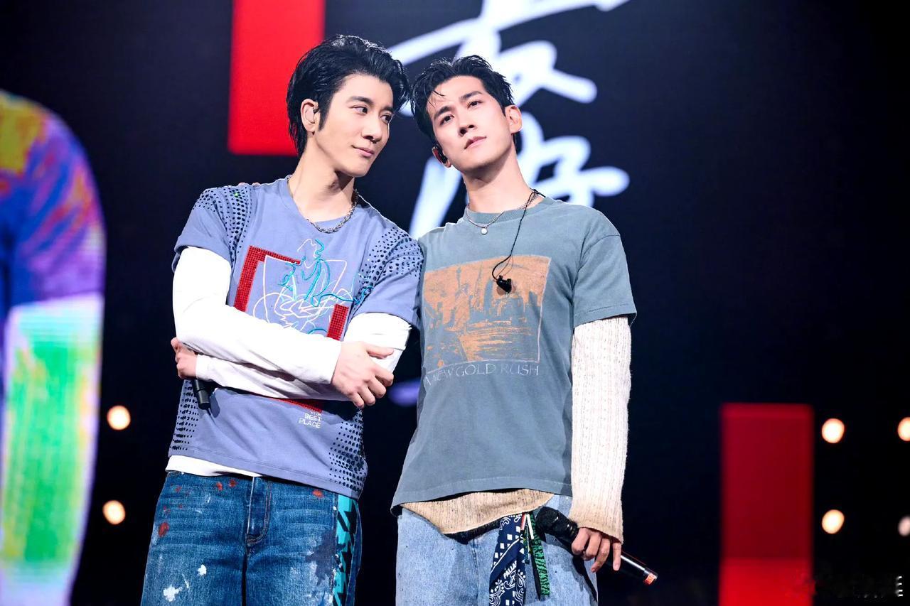 王力宏和李治廷真是傻傻分不清！最近李治廷参加了王力宏的演唱会，两个人真的长得