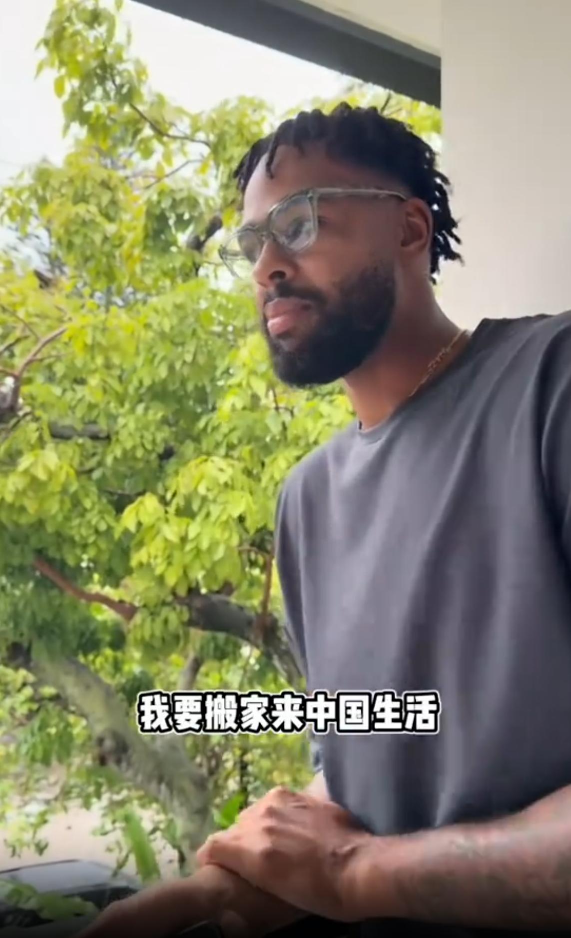 拉塞尔亲自官宣，加盟上海，这或许是CBA历史上最强的一笔外援签约，或许没有之一。