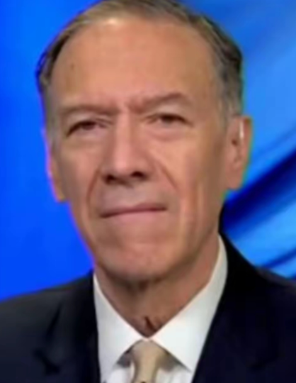 美国曾经的国务卿蓬佩奥，这时候后悔万分！看到了现任的国务卿并不是他自己，而是卢比