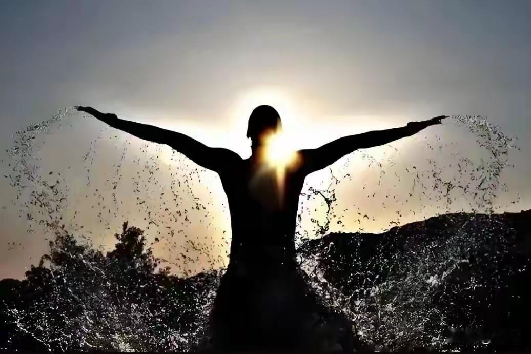 身弱之人要多玩在中医理论里，身弱多和气机郁带、气血不足、情志失调相关。1