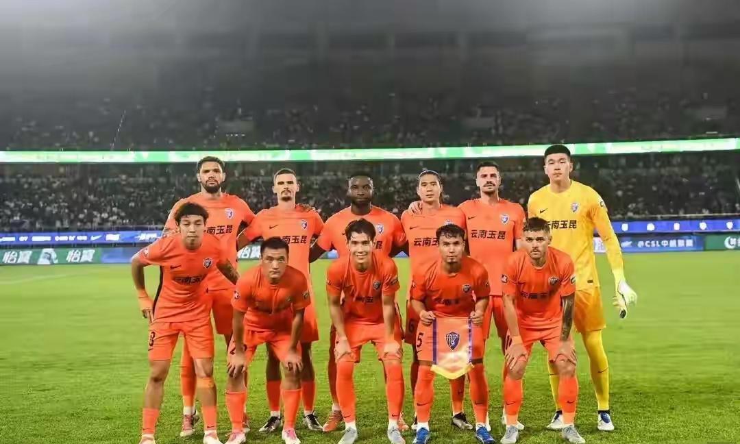 今晚云南玉昆主场对阵长春亚泰可有看头了！据说俱乐部和主帅安德森约定，要是这场再