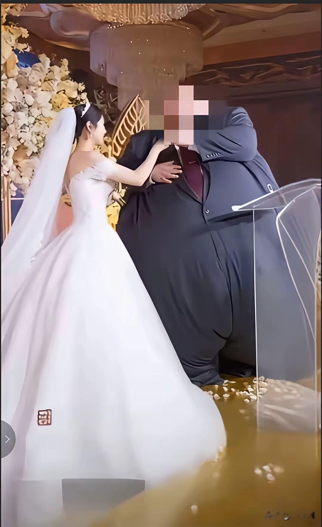 嫁给450斤男人的女人……到底是什么吸引了她！公婆送了别墅和1000万的大红包