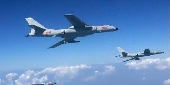 轰炸机直逼东京，特朗普施压，日方提波茨坦公告，给中方最想要的 “刚当上首相俩