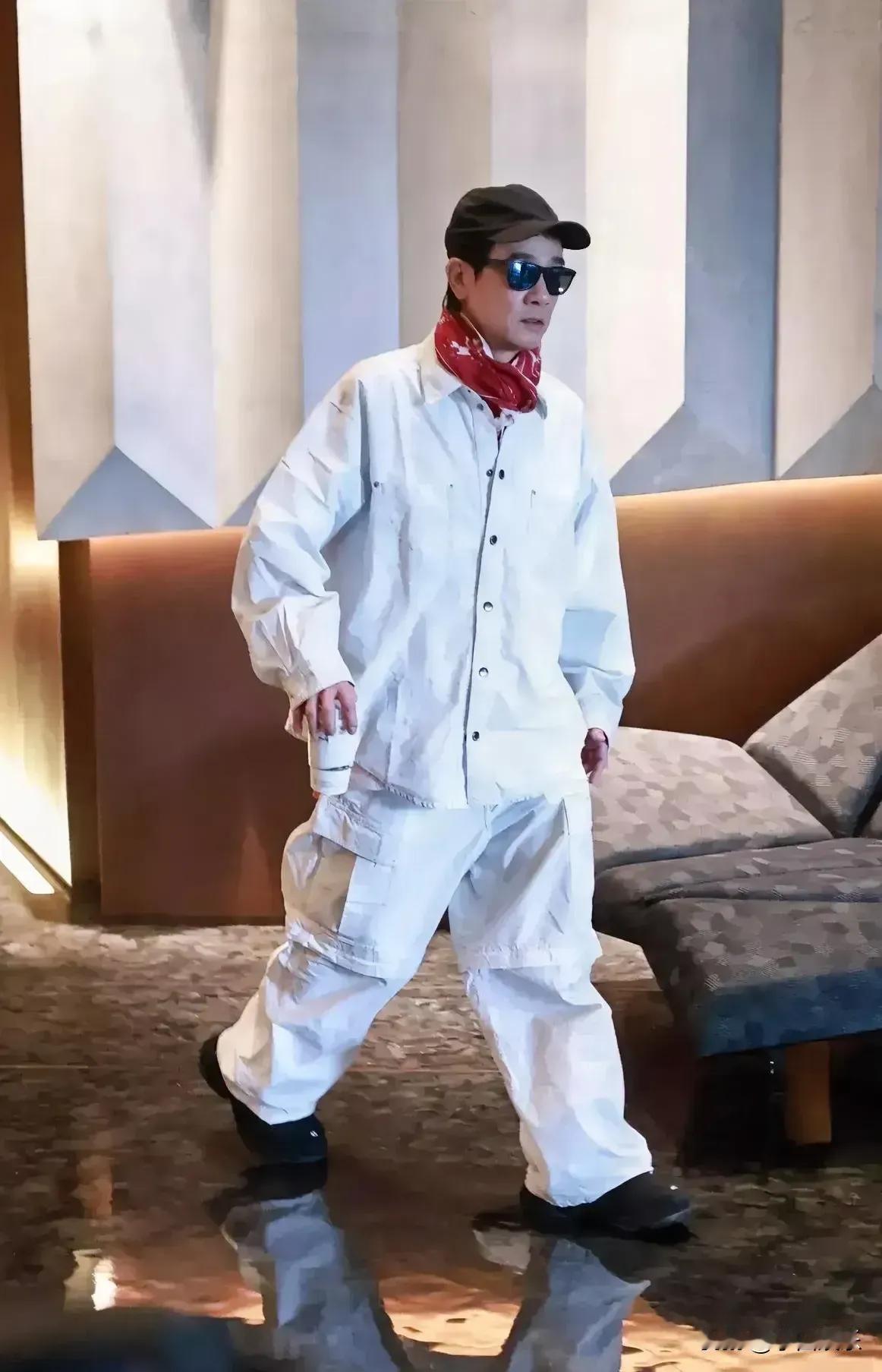 影视娱乐界早就应该听高志凯的话！高志凯说，不把港台的人数、经济数据纳入统计的