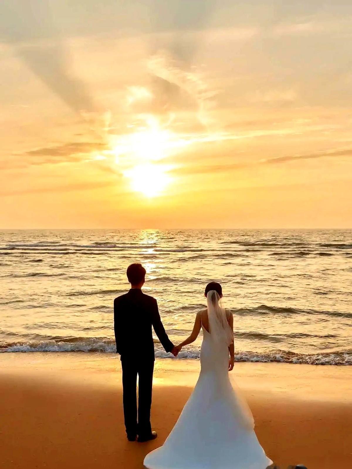 有人问我，动过心吗？废话。谁还没在婚姻里开过小差？但凡脑子拎得清的，都知道那