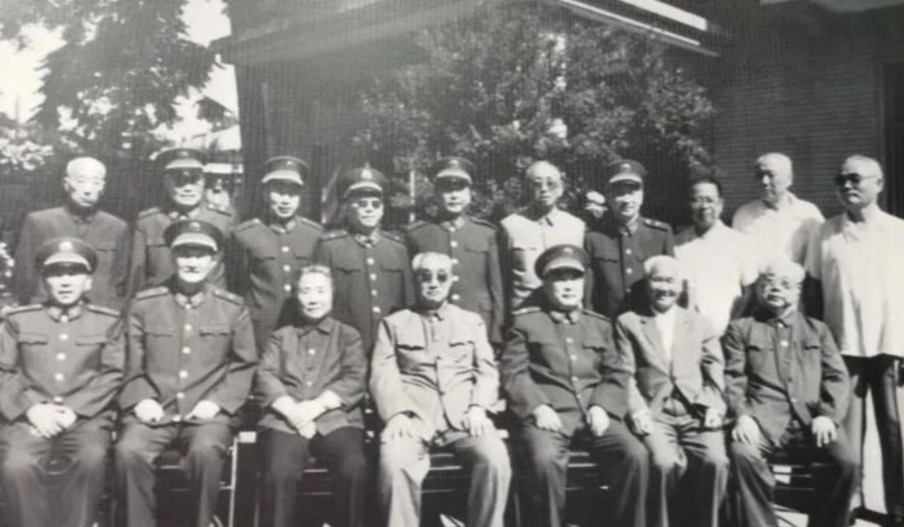 1968年，徐帅出席了一次会议，没想到有人旧事重提讲：“当年，你回到延安，身上带