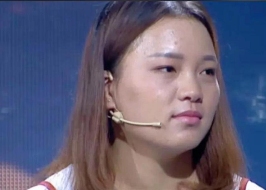 2012年，河南一名12岁贫困女孩，被校长收留免费读书，校长待她如亲生一般，谁知