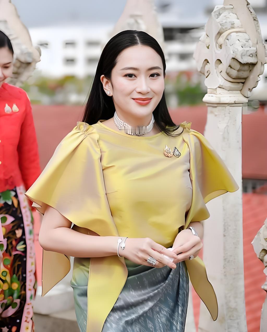 泰国2月8日总理大选结果将揭晓，这三位谁会笑到最后呢？第一、纳塔蓬，出身于1