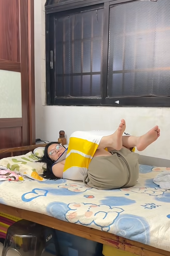 闺蜜居然就这么水灵灵的睡着了