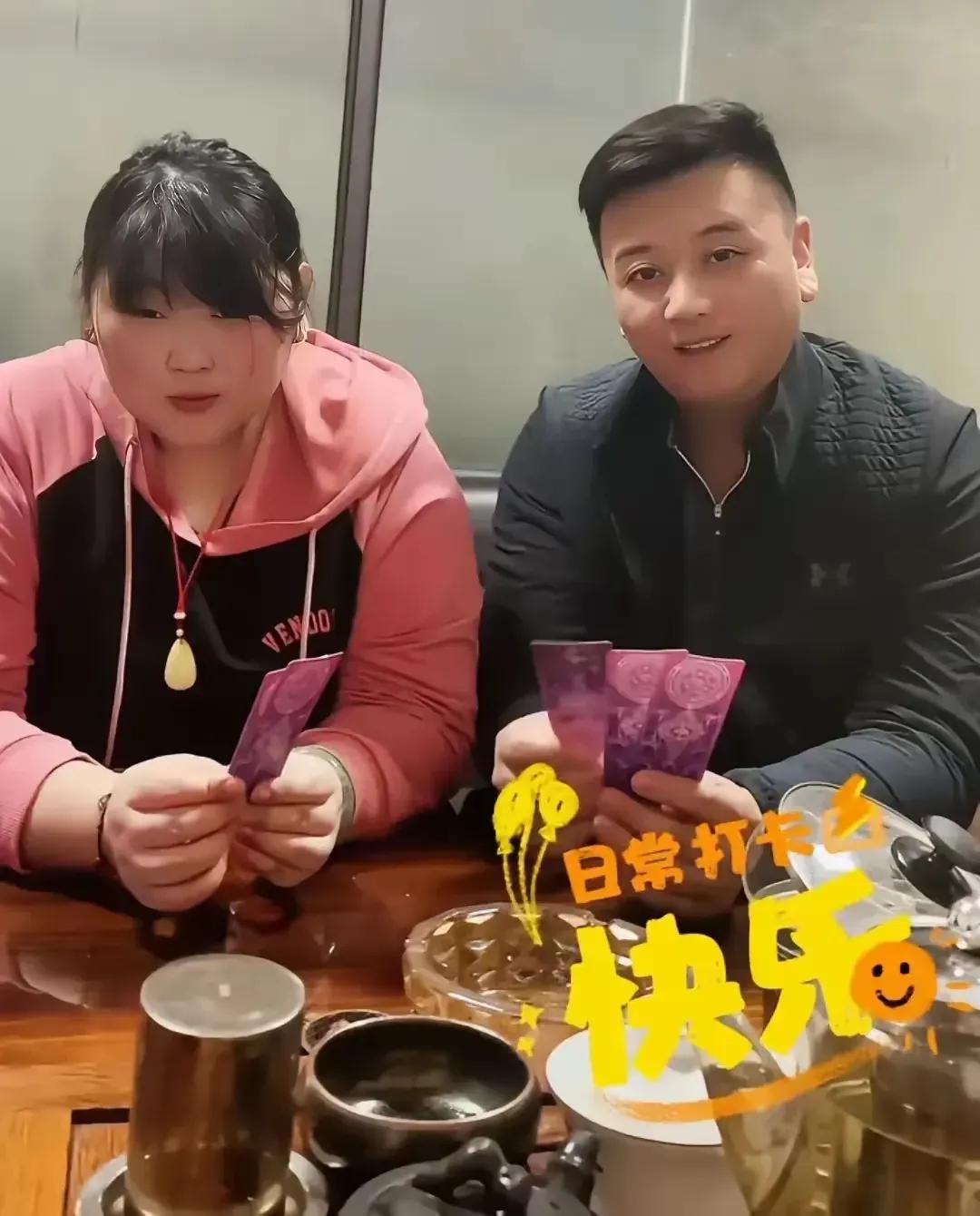 大衣哥朱之文这次变聪明了，吸取儿子第一次失败婚姻的教训，给女儿找了个邻村的踏实小