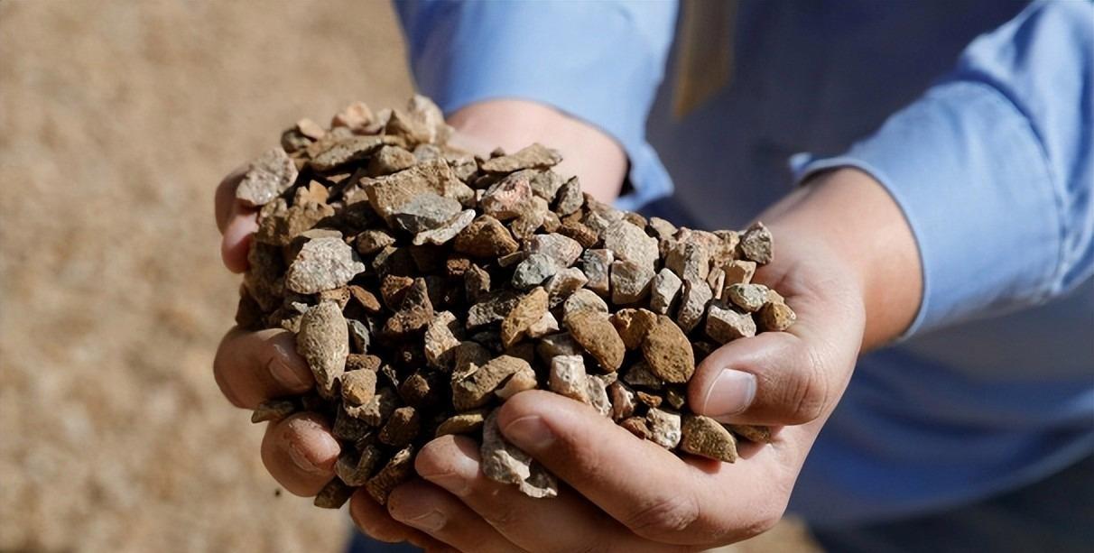 G7喊着稀土“脱钩”，殊不知中国早想把这“环保包袱”还回去G7成员国集体喊