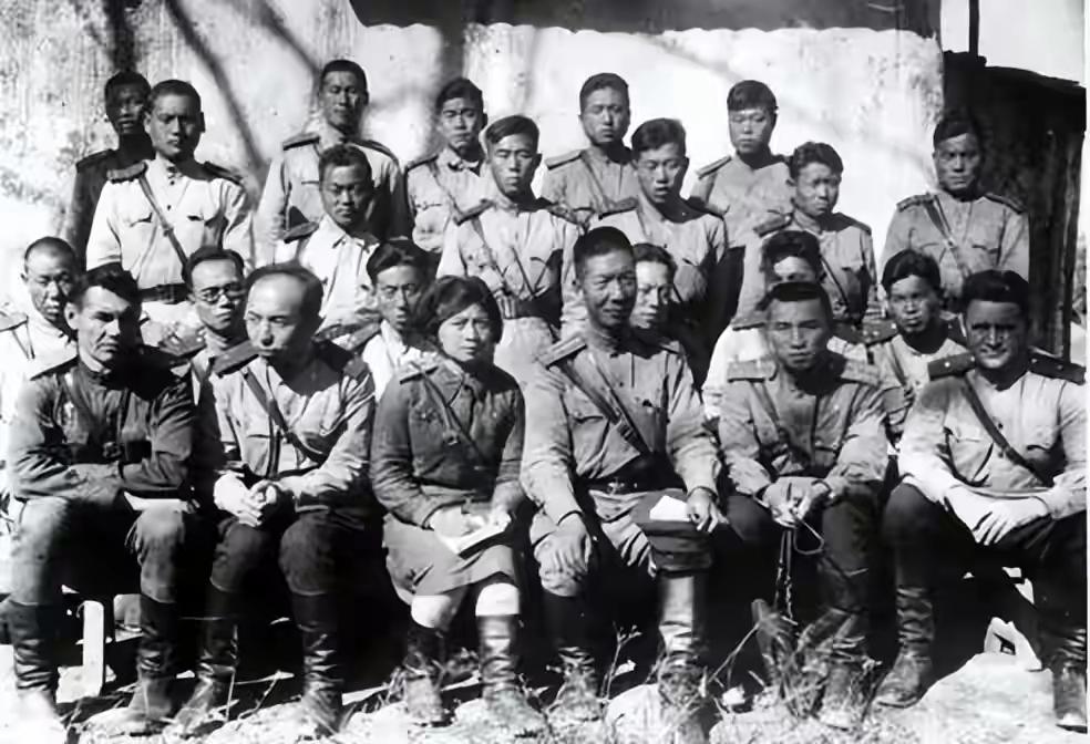 抗战胜利后，最早进入东北的并非曾克林，而是一支空降部队1945年8月，日本投