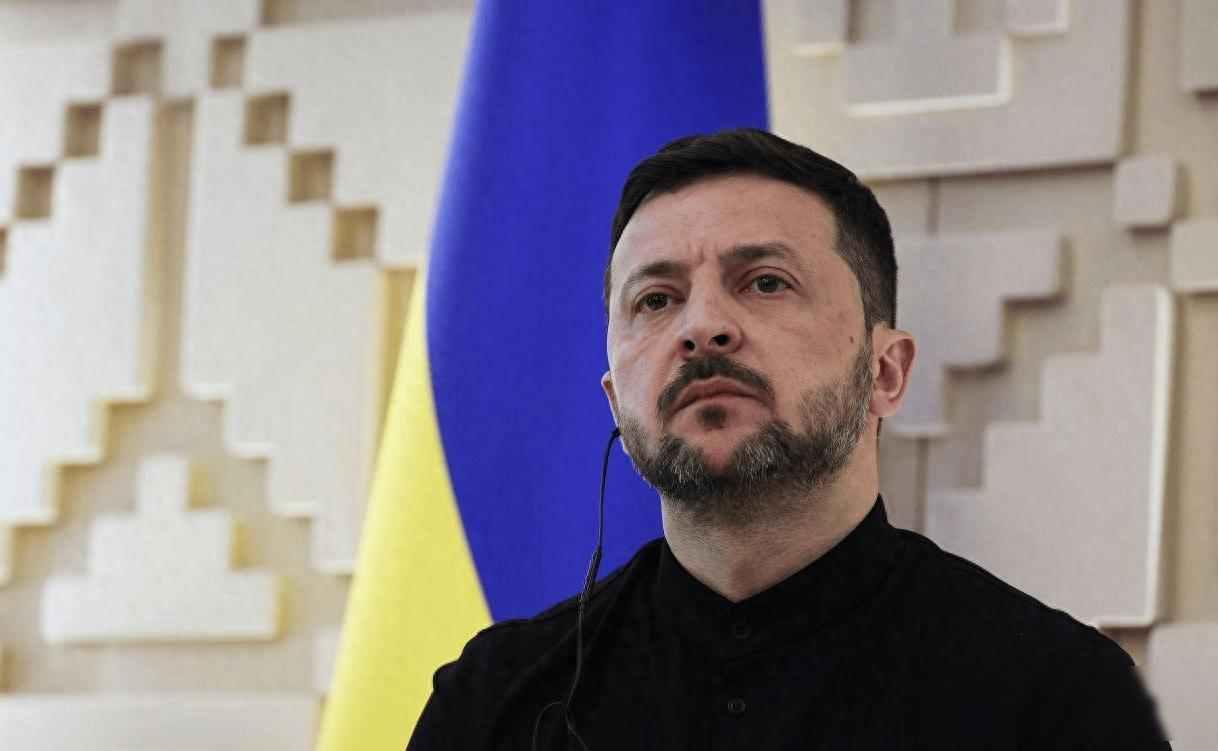 “他该去死”！泽连斯基平安夜诅咒普京，莫斯科冷回应，基辅民众：这算妥协吗？平安