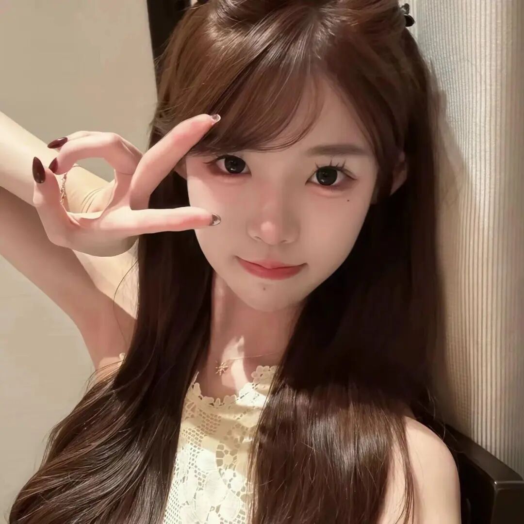 𝗪𝗲𝗖𝗵𝗮𝘁头像​​​‖女生头像‖氛围感‖优质女头‖小众高级​​