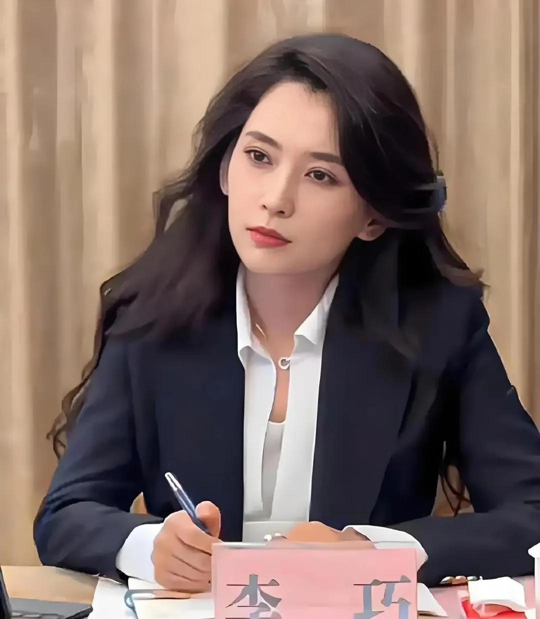 家人们惊了！森林北不仅结过婚有女儿，居然还藏着个儿子！这消息一爆，网友直接
