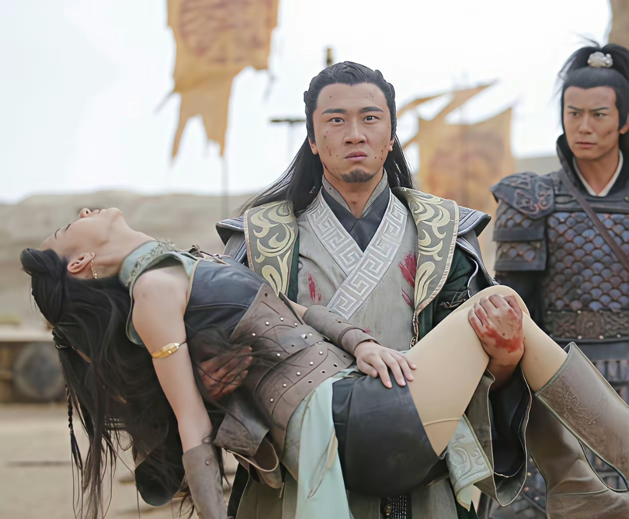 这就是为什么短剧比不上长剧的原因，古装剧穿丝袜别太离谱