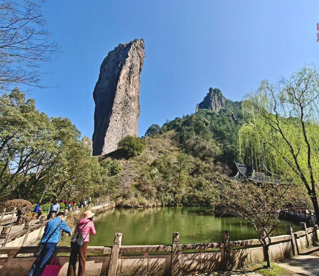 好的婚姻，一半清醒一半释然人这一辈子，婚姻占了大半辈子，过得好不好，全看心