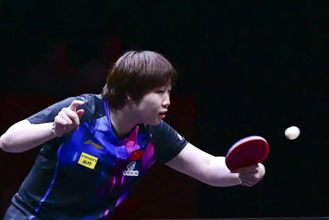 当看到小将蒯曼4比0完胜日本选手早田希娜后，估计日本媒体又会集体沉默了，因为在