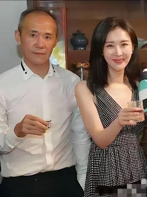 搞不明白王石明明可以花小钱随时租用，这是典型的反面教材例子，老男人别想着年轻女人