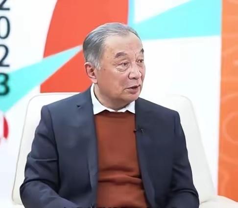 著名教授温铁军大胆发言：乡村小学大幅减少，名义上是县城教育质量好，实际上是迫使你