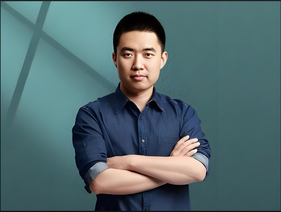 李想年薪6.39亿2024年理想汽车董事长李想以6.39亿元年薪领跑车企高管，薪