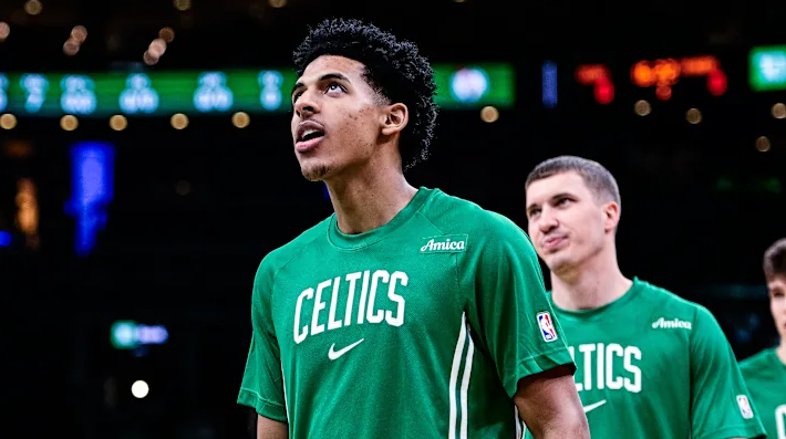 根据NBA记者NoaDalzell的报道,RJ-路易斯与凯尔特人签下了一份Ex