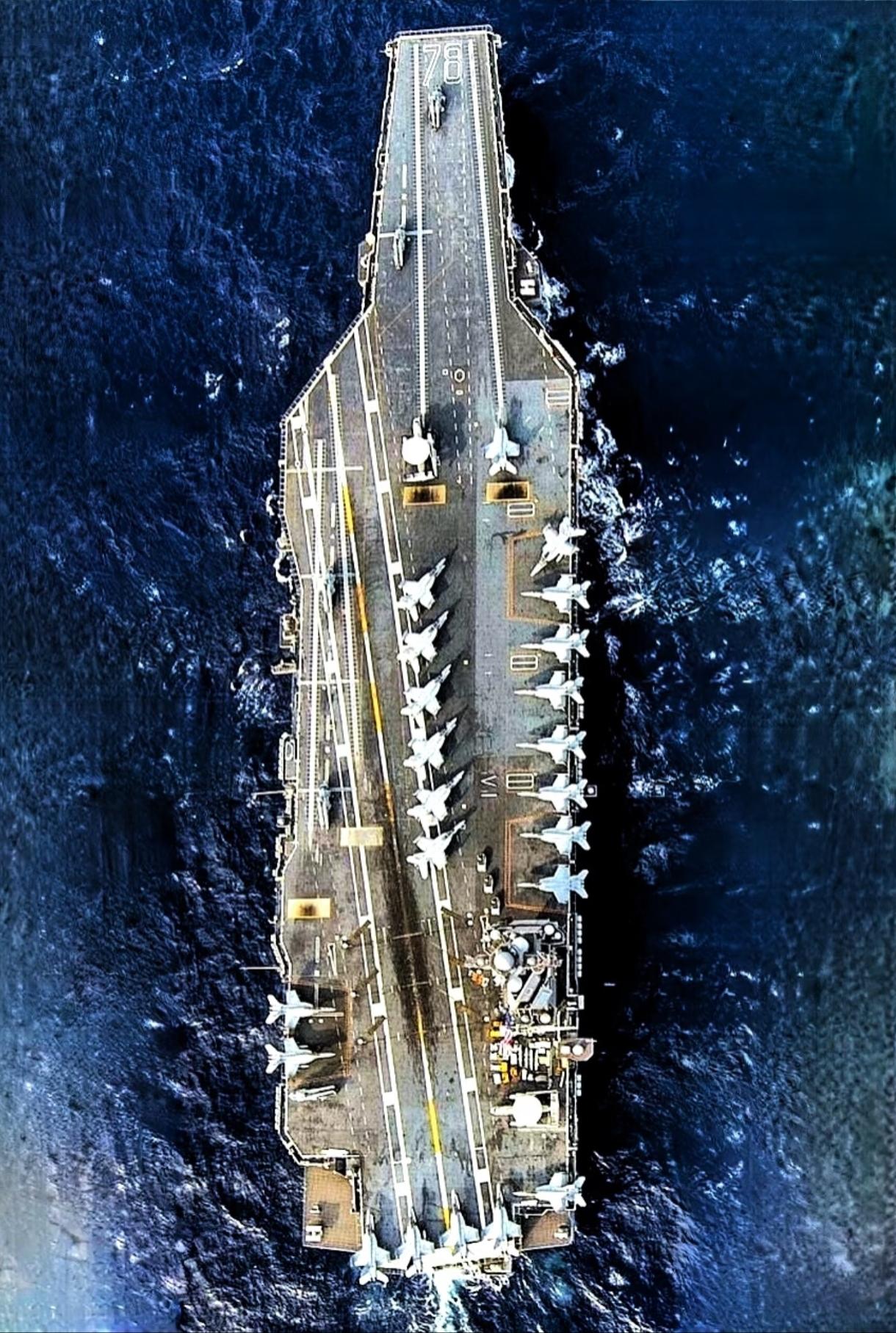 美国“福特”号核动力航母，满载排水量超10万吨。支撑这座巨舰运转的，是两座贝克特